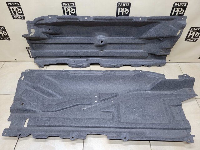 Захист днища, правий 748146RA0A NISSAN