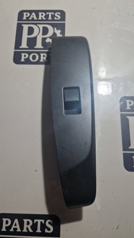 Кнопки заднього склопід'ємника 848100E040 TOYOTA