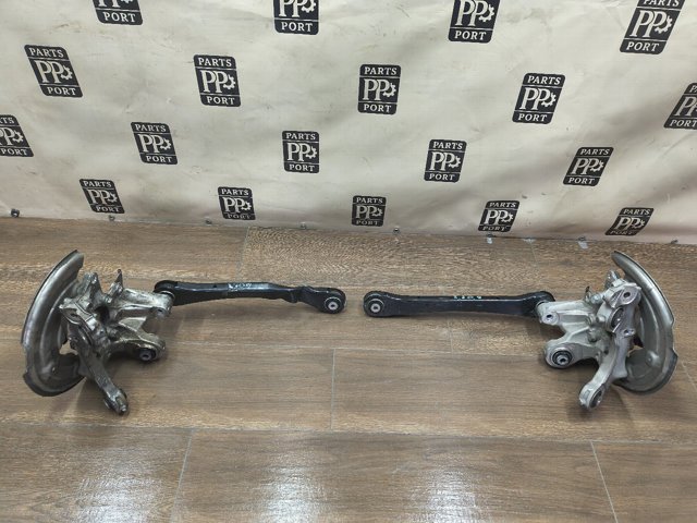 Цапфа поворотного кулака LK9Z5B759E FORD