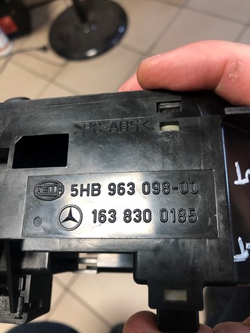 Блок управління кондиціонером A1638300185 MERCEDES