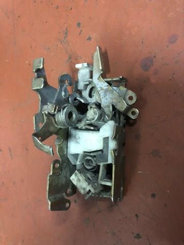 Замок водійських дверей A6387200435 MERCEDES