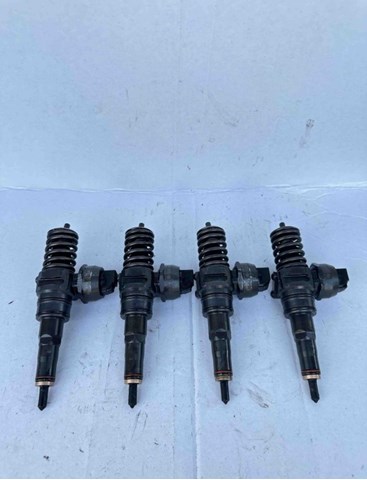 Форсунка паливна 038130073AQ BOSCH