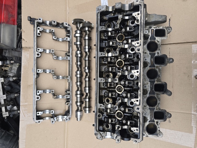 Головка блоку циліндрів 03L103373 VAG