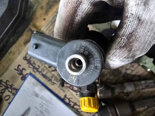 Форсунка вприску палива 0445110083 FIAT