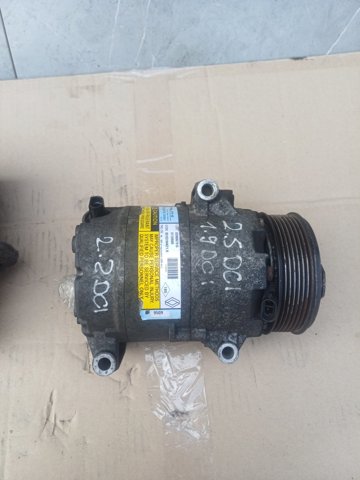 Компресор кондиціонера 8200067915 RENAULT