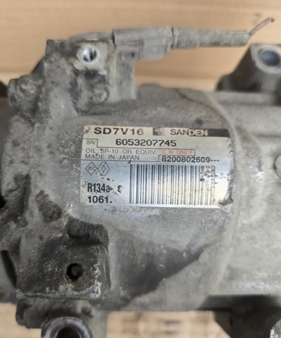 Компресор системи кондиціювання 8200802609 RENAULT