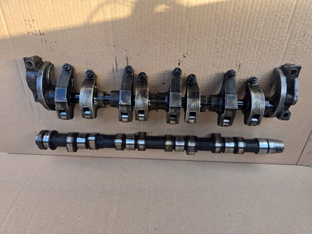 Коромисло клапана, рокер RF2A12130C MAZDA