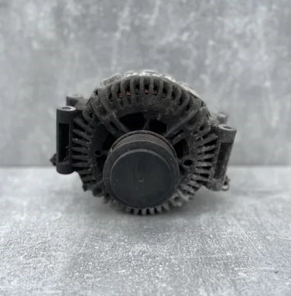 Генератор автомобільний Audi A6 C6