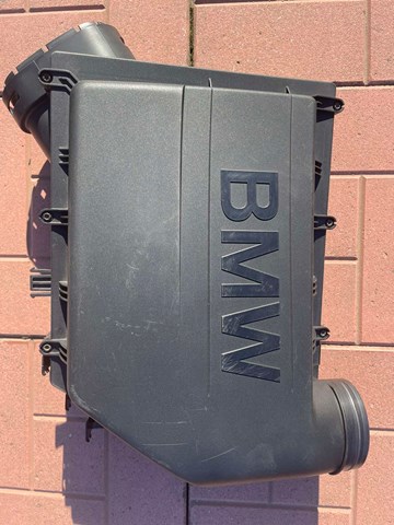 Корпус повітряного фільтра 13717583725 BMW