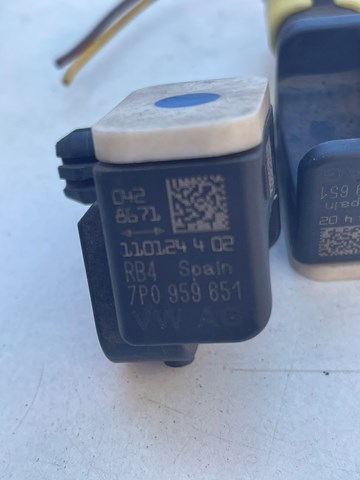 Датчик подушки безпеки 7P0959651 VAG
