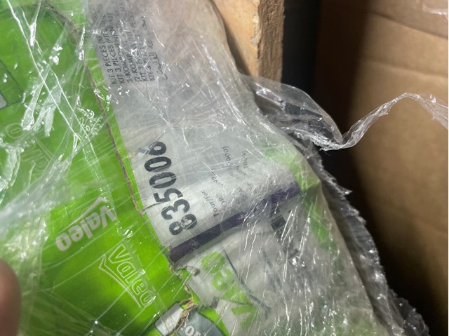 Зчеплення і комплектуючі 835006 VALEO