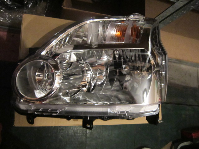 Блок фара ліва 26060JG40A NISSAN