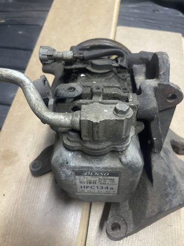 Компресор холодоагенту 73110FA150 SUBARU