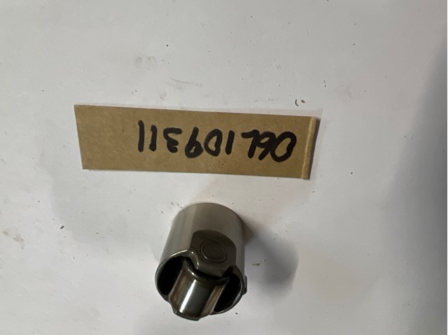 Штовхач паливного насосу 06L109311 VAG