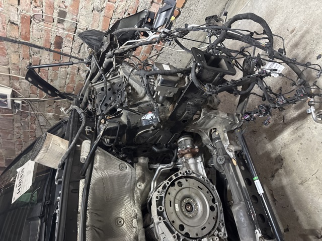 Чверть передня ліва 80A803103TASTL VAG