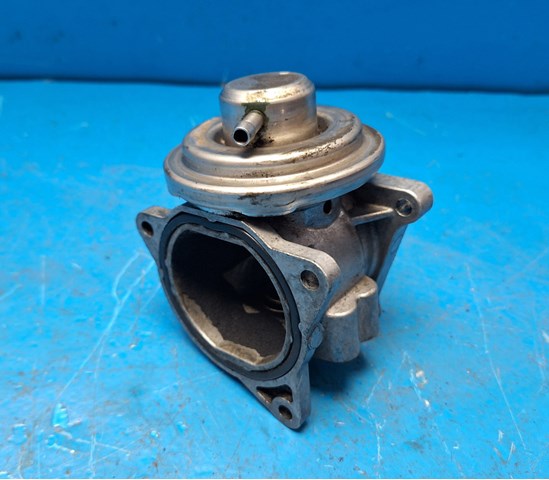 Клапан EGR рециркуляції газів 038129637D VAG