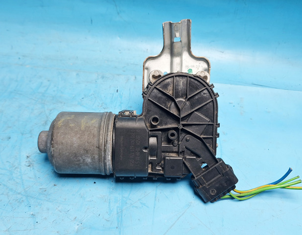 Мотор склоочисника передній 0390241621 BOSCH