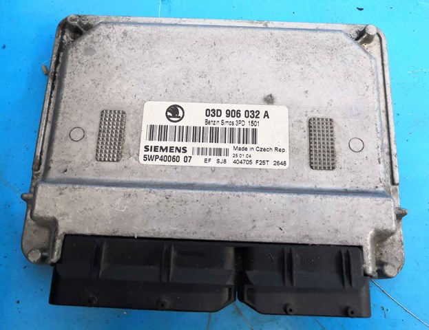 Модуль управління двигуном 03D906032A VAG