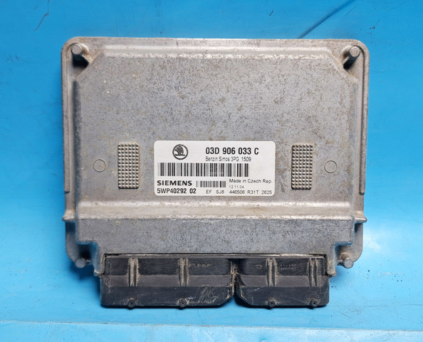 Блок двигуна 03D906033C VAG