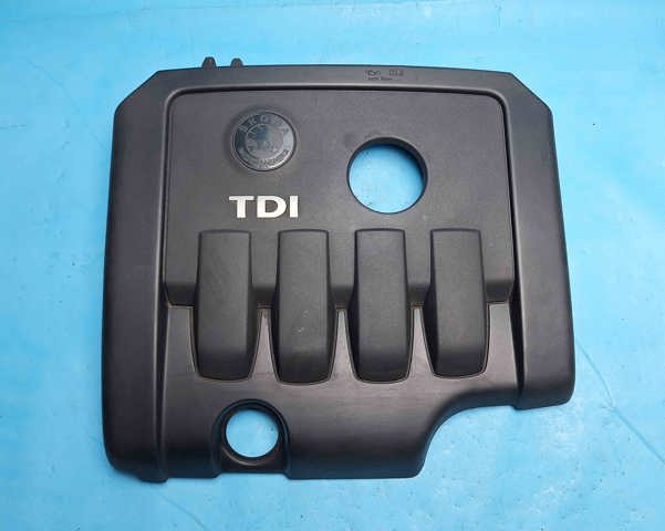 Кришка двигуна декоративна 03G103925BG VAG