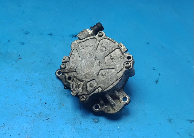 Насос вакуумний 03L145100 VAG