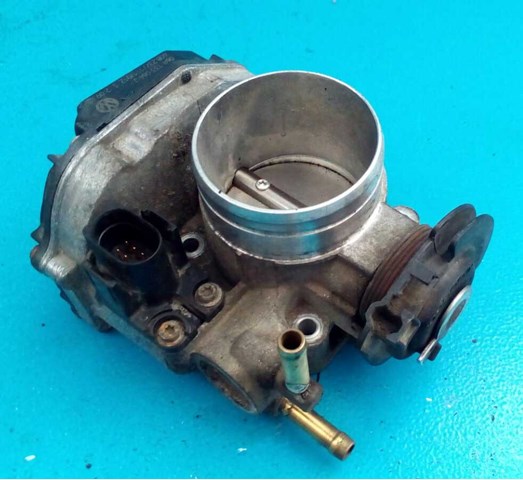 Блок дросельної заслінки 06A133064J VAG
