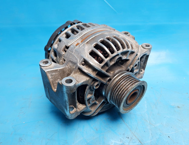 Генератор автомобільний 06B903016AB BOSCH