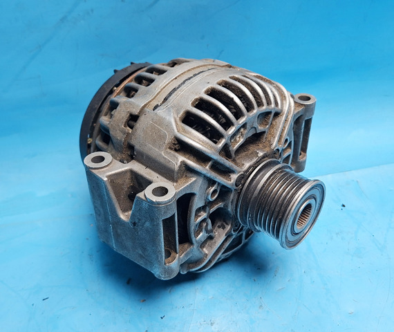 Генератор автомобільний 0986046320 BOSCH