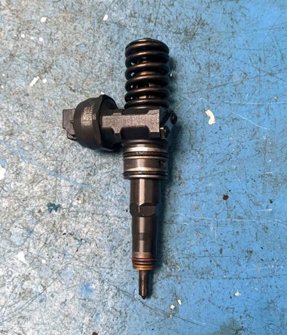 Форсунка вприску палива Шкода Фабія PRAKTIK