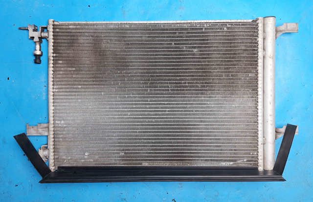 Конденсатор Opel Astra J Sports Tourer