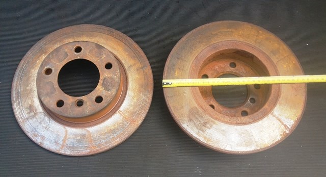 Диск переднього гальма 34116757750 BMW
