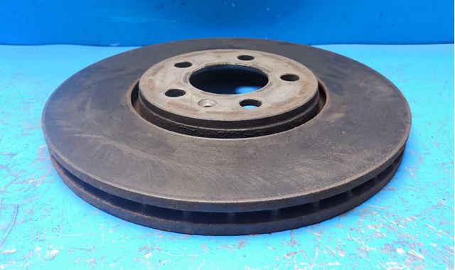 Гальмо дискове переднє 6R0615301A VAG