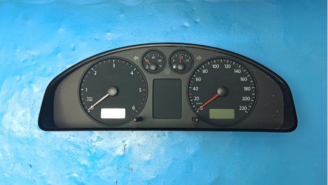 Щиток приладів 7H0920850R VAG