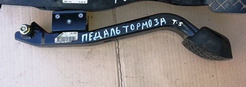 Педаль і привід механізму управління гальмами (привід гальмівного крана) 7H1721143 VAG
