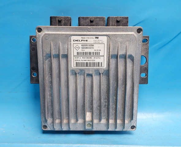 Комп'ютер двигуна 8200513058 RENAULT