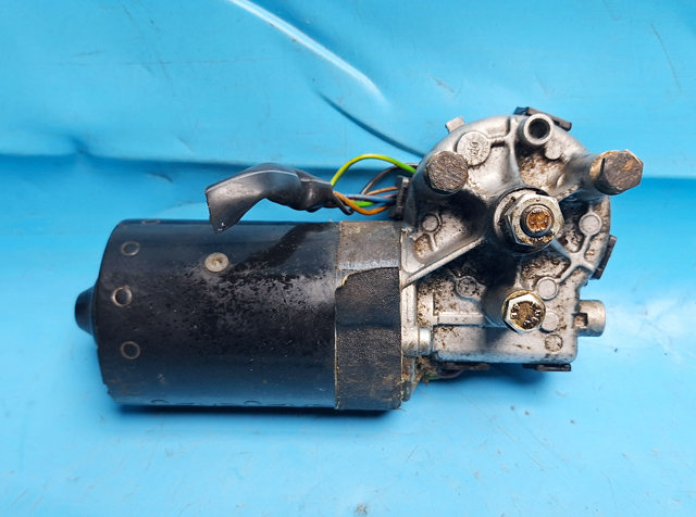 Мотор трапеції склоочисника 8D1955113B VAG