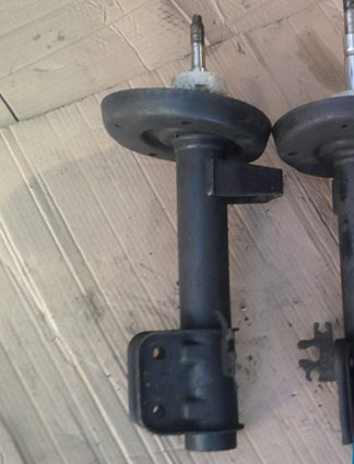 Амортизатори передні Opel Zafira B