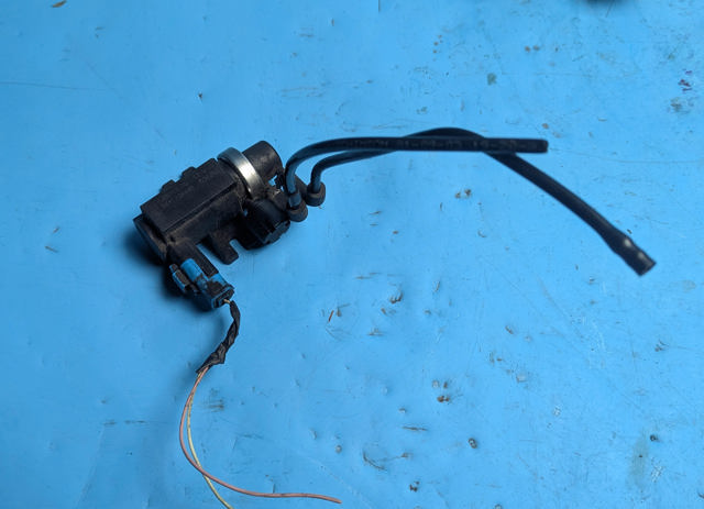Перетворювач тиску (соленоїд) наддуву / EGR 9641726680 PEUGEOT