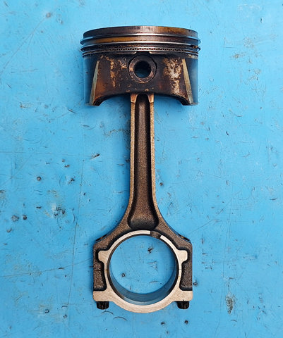Поршень в зборі 98MM6110DE FORD