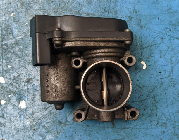 Дросільна заслінка в зборі A2C53060088 VAG