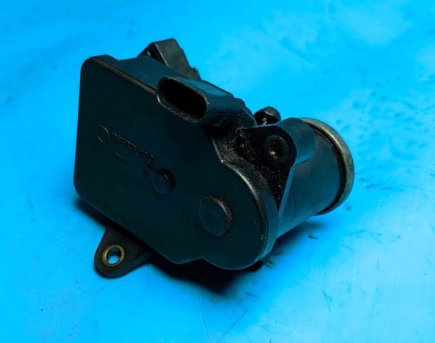 Клапан приводу заслінок впускного колектора A6421500594 MERCEDES