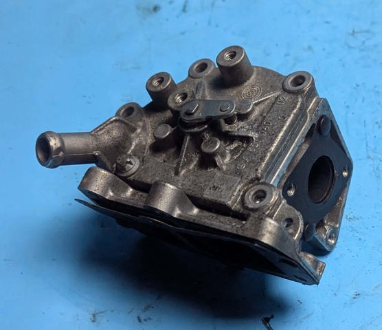 Байпасний клапан EGR, рециркуляції газів A6511400002 MERCEDES