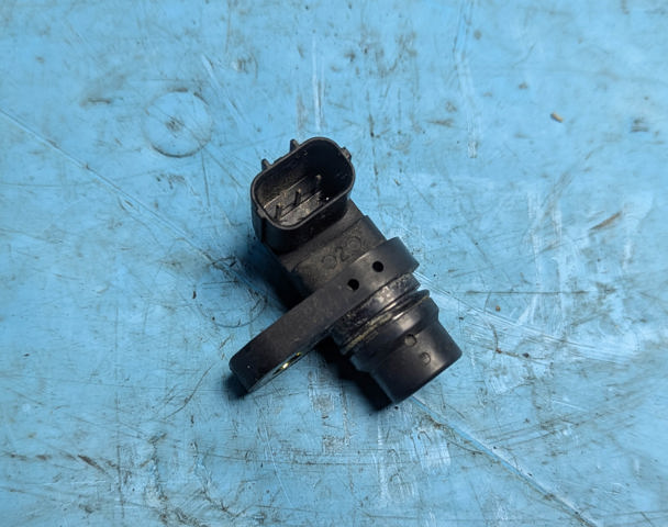 Датчик частоти обертання J5T30471 MAZDA