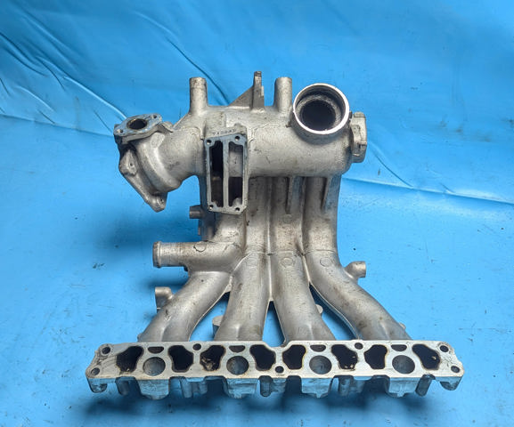 Колектор впускний MD310209 MITSUBISHI