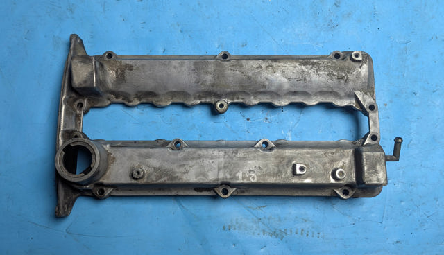 Кришка клапанна MD350366 MITSUBISHI