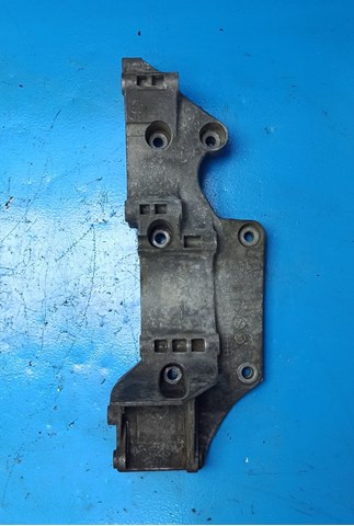 Кріплення генератора R045903143C VAG