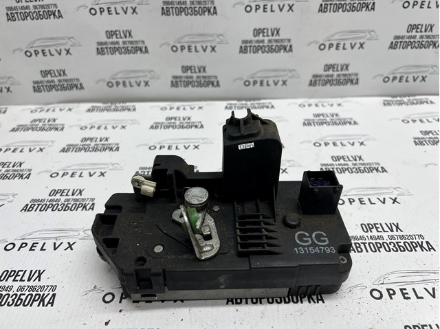 Замок задньої двері, лівої 13154793 GM