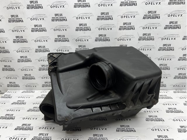 Корпус повітряного фільтра 55557126 GM