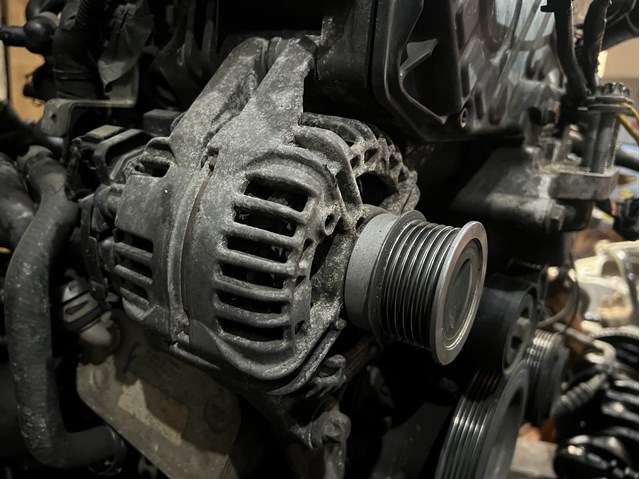 Авто генератор 6204278 OPEL