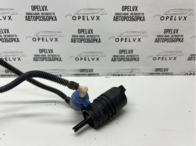 Помпа омивача 90585762 GM